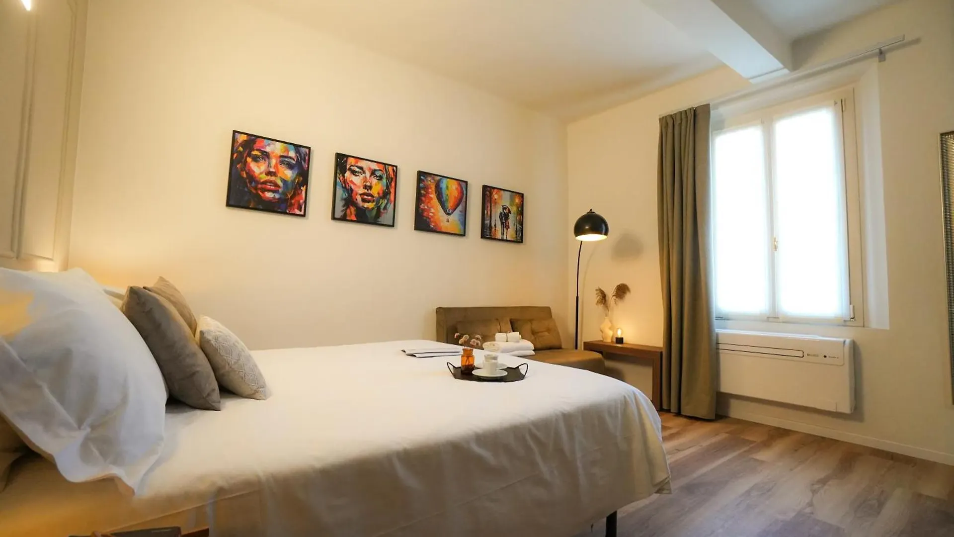 Mazzini'S Rooms Modena 0*,  Italy